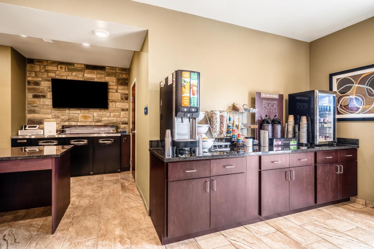 Cobblestone Inn & Suites - Kermit Ngoại thất bức ảnh